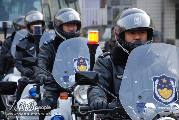 北京警方首支摩托车应急处突队亮相