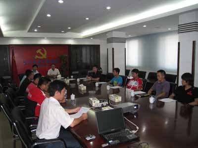 全国首届摩托车改装擂台赛10月举办 碰头会热情高涨
