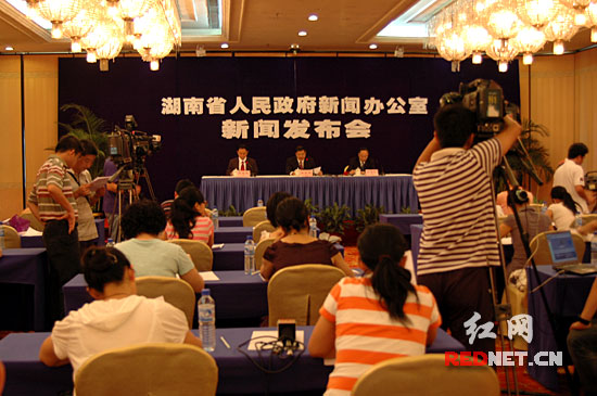 湖南家电汽车下乡已拨6.8亿补贴 彩电限价提至3500元