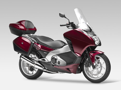 特写：Honda 的新型700cc 发动机